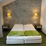 Kompleks Taaka Ryba 4*