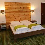 Kompleks Taaka Ryba 4*