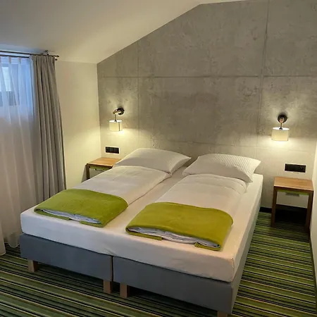 Kompleks Taaka Ryba Bed & Breakfast *